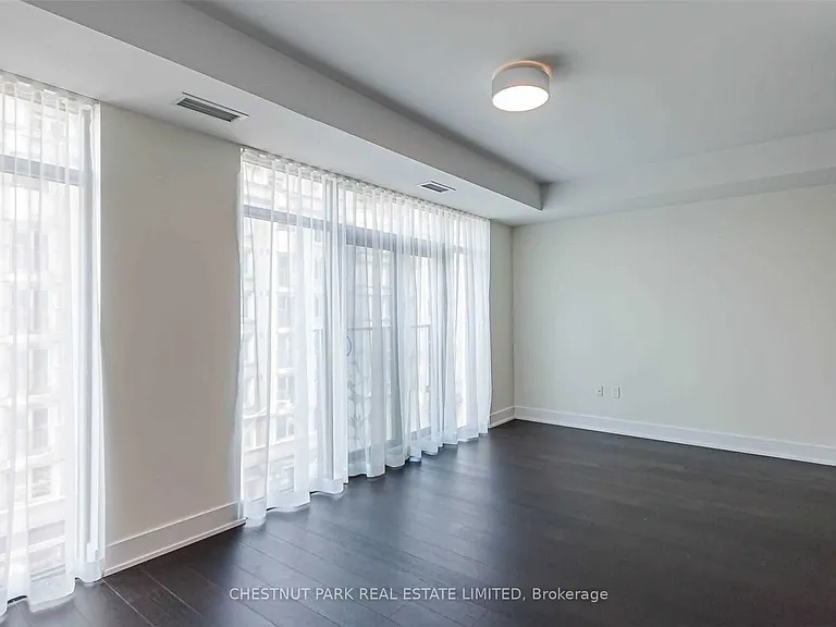 6 Jackes Ave #405 — Photo 10