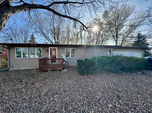 207 E Ash St, Cleghorn, IA 51014