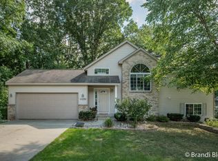 11232 Barnsley Rd SE, Lowell, MI 49331