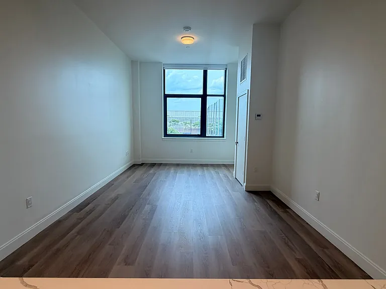 1077 Commonwealth Ave #242D — Photo 7