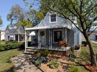 4319 W 222nd St, Fairview Park, OH 44126