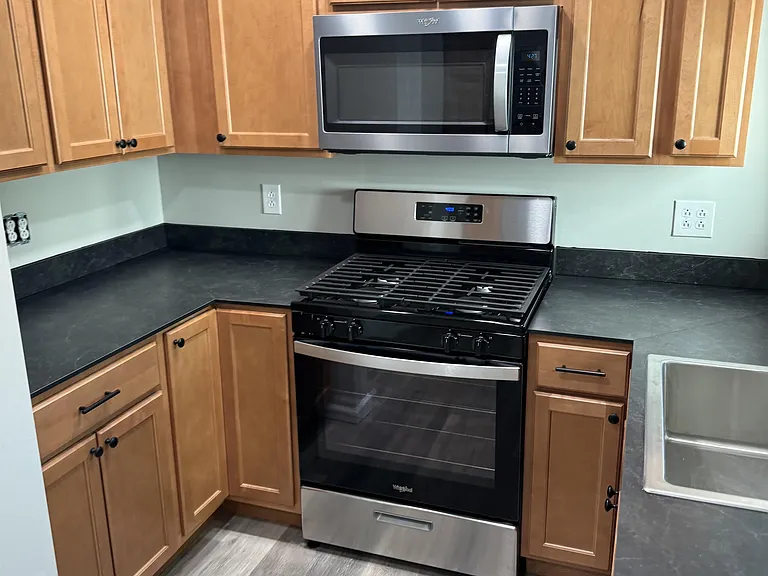 130 W Main St #3 — Photo 3
