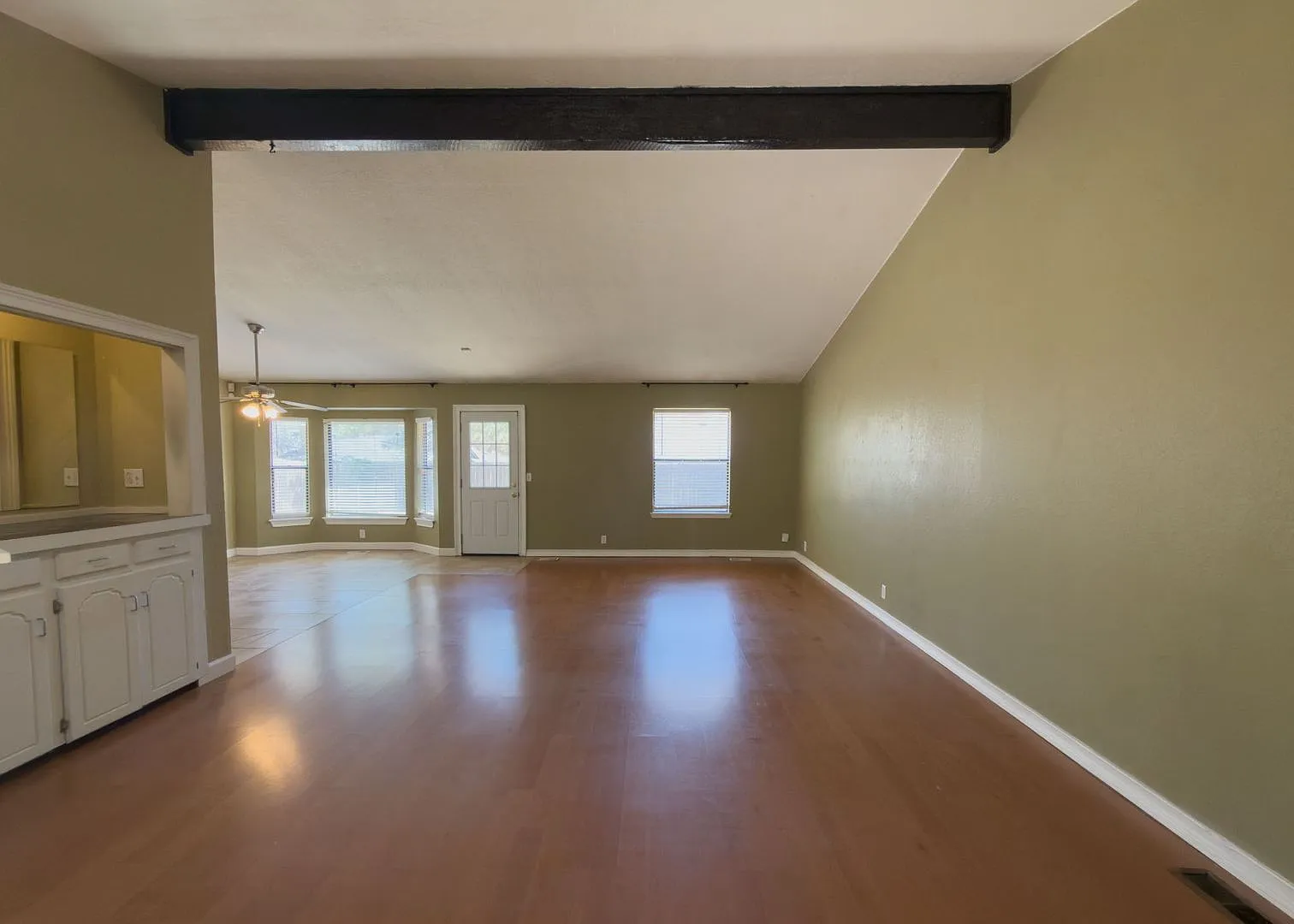 Spacious 3-Bedroom Home in The Trails! — Photo 3
