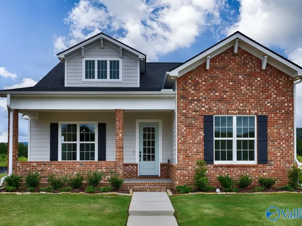 7923 Autumn Glen Dr, Owens Cross Roads, AL 35763