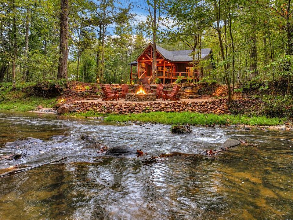 1st image of 318 Misty Valley Ln