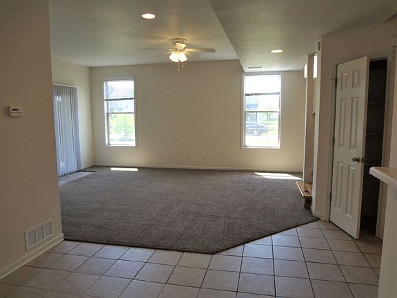 5th image of 200-202 White River Dr #200