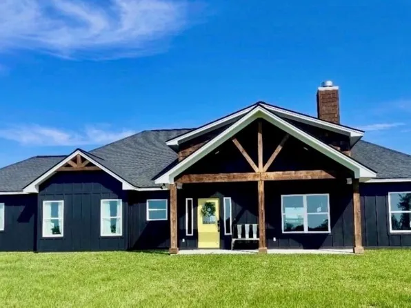 1655 Old Cuero Rd, Yoakum, TX 77995