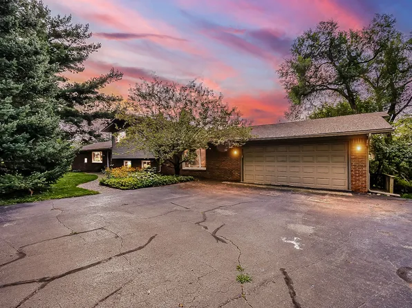 10421 Elizabeth Lake Rd, White Lake, MI 48386