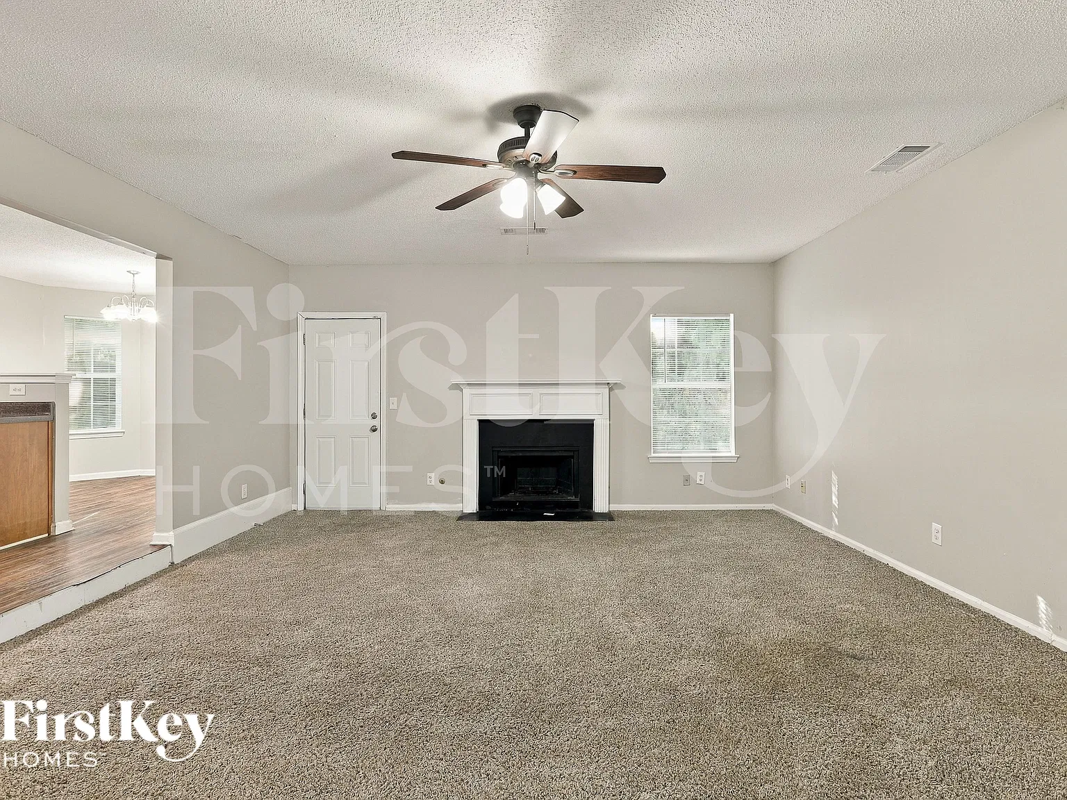 4 bed, 2.5 bath, 2992 sqft, $2,260 — Photo 3