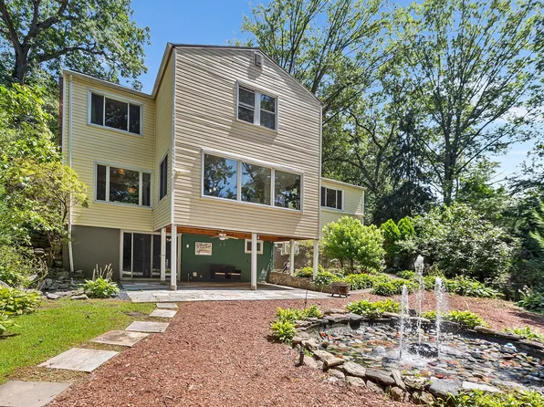25 Sprain Valley Road, Scarsdale, NY 10583