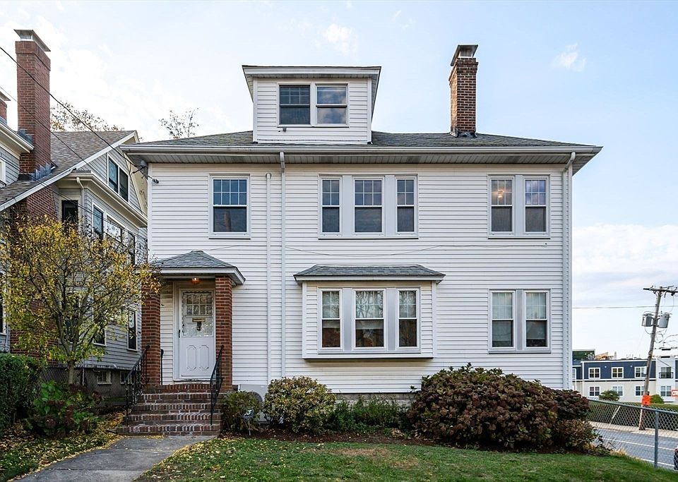 2nd image of 532 Belmont St
