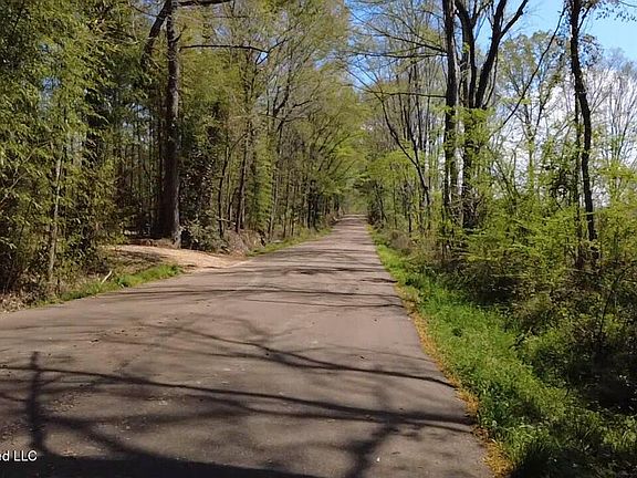 2nd image of 1256 Barnes Rd