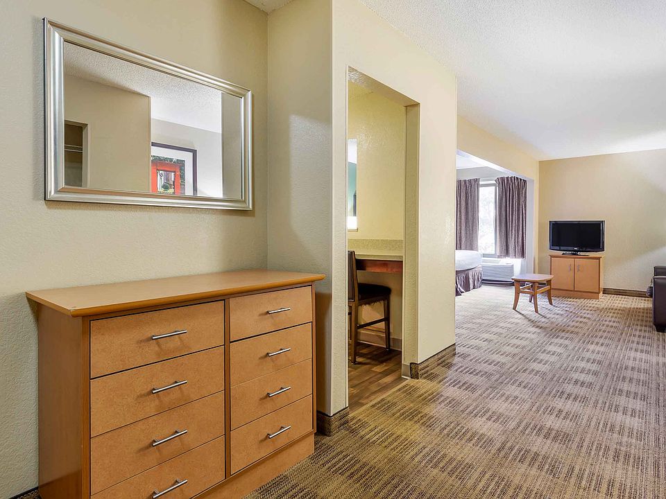 Deluxe Studio - 2 Full Beds