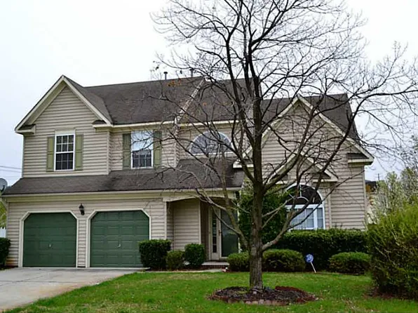 901 Angel Ct, Chesapeake, VA 23320