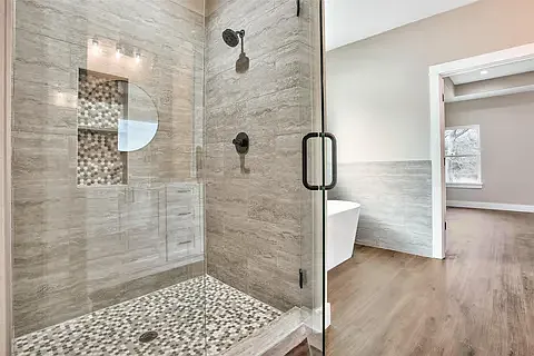 4 bed, 2.5 bath, 2032 sqft, $2,600 — Photo 3