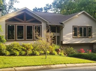 21 Janwood Dr, Little Rock, AR 72227