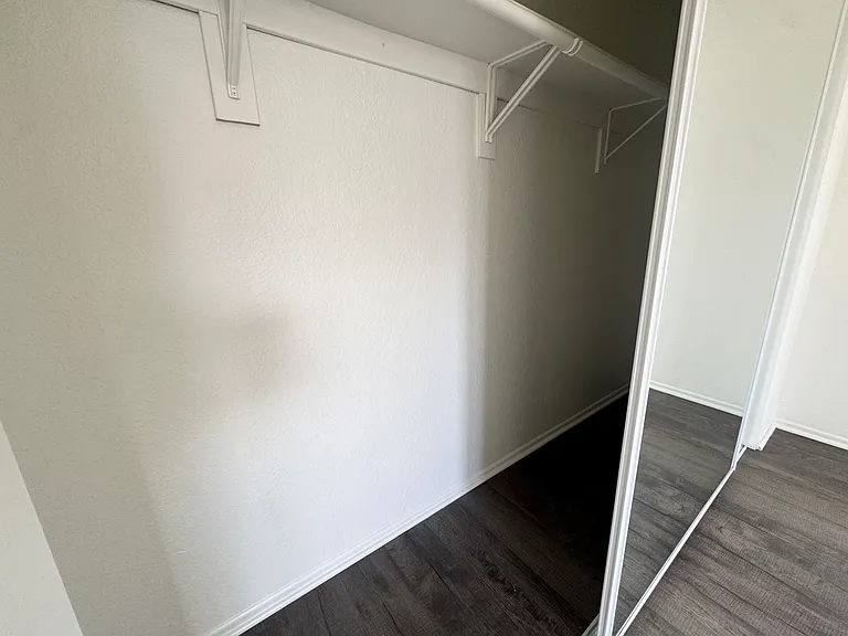Victoria Pines — Photo 10