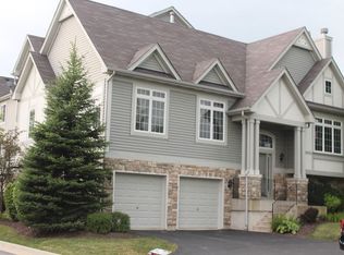 146 Bennett Dr, Carol Stream, IL 60188