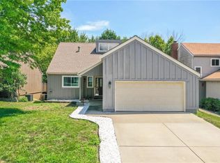 10021 N Cherry Dr, Kansas City, MO 64155