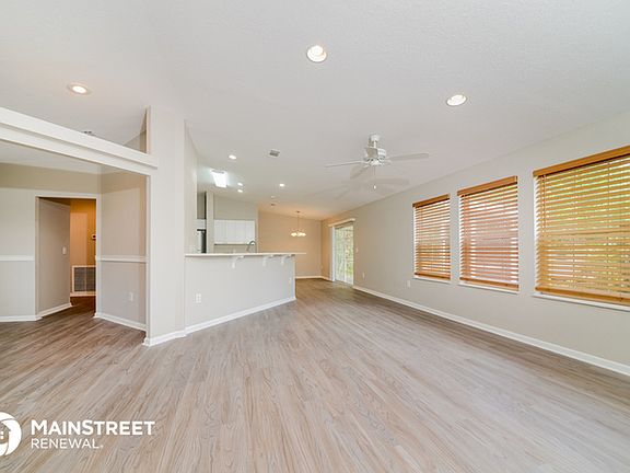 4th image of 2516 Jeannin Dr