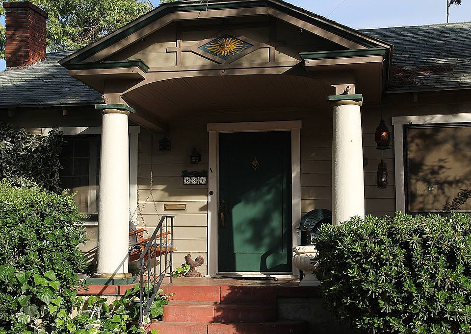 2nd image of 634 E Cypress Cir