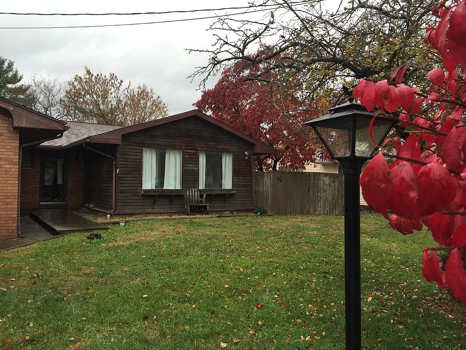 1st image of 16 Greenview Dr