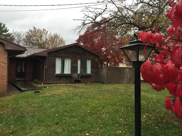 16 Greenview Dr, Parkersburg, WV 26104