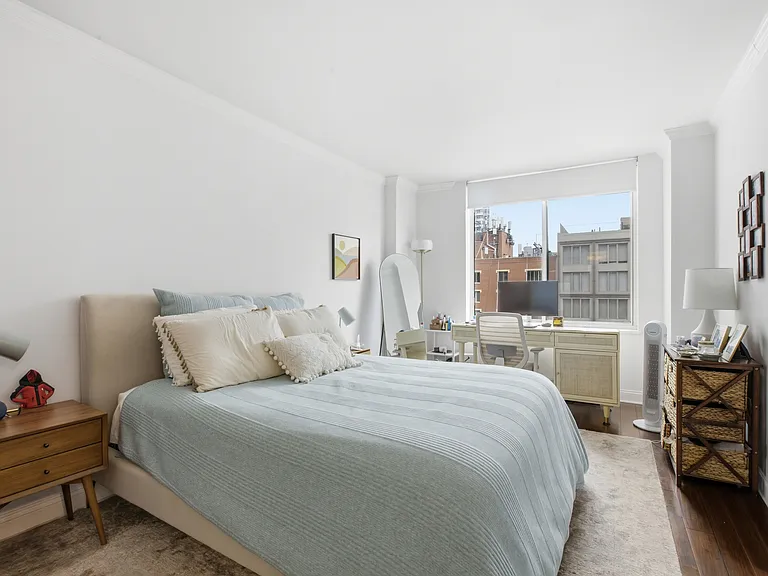 127 E 30th St #11A — Photo 7