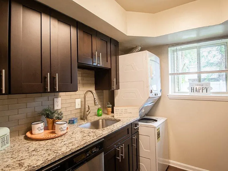 Glen Ridge Apartment Homes — Photo 2