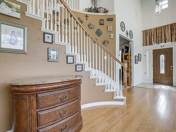 5th image of 2514 Dove Creek Dr