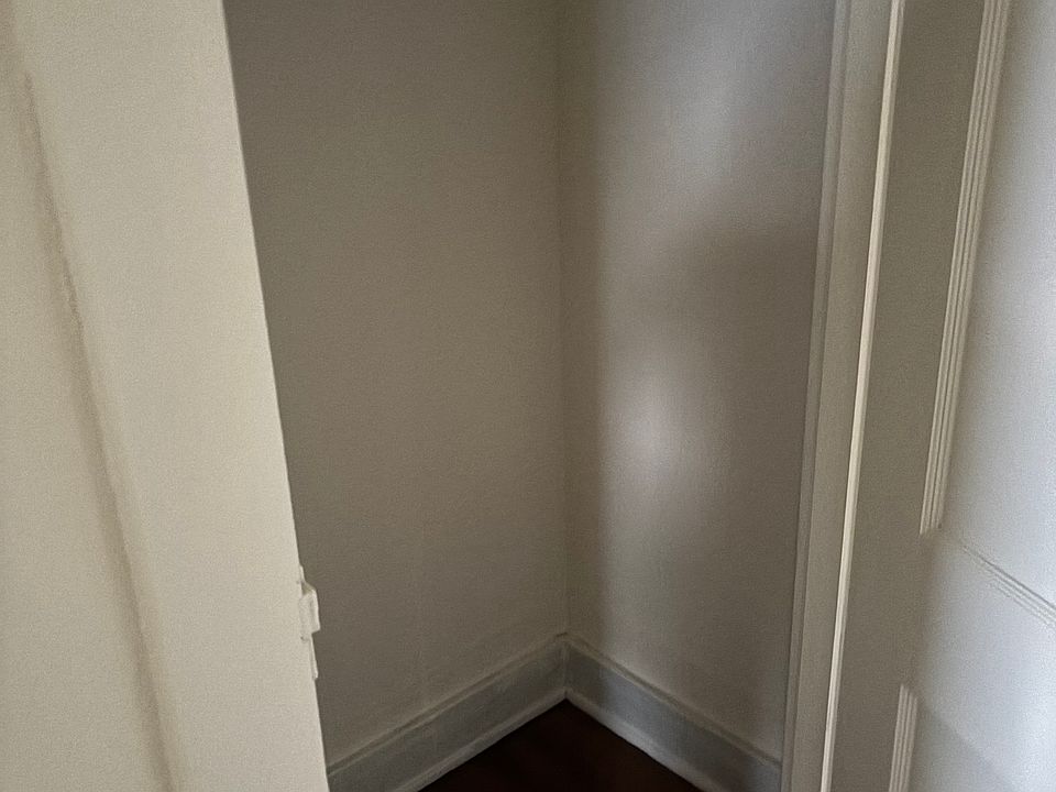 1st image of 809 Bayridge Ave