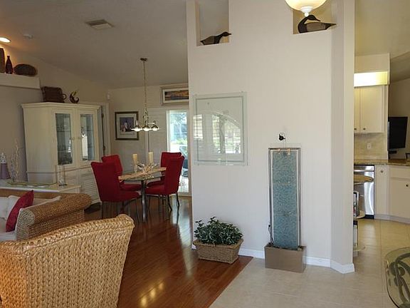 3rd image of 195 White Marsh Ln