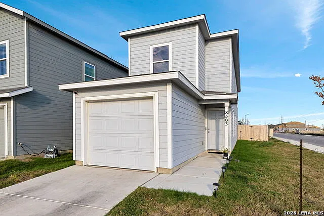 3 bed, 2.5 bath, 1360 sqft, $1,400 — Photo 2