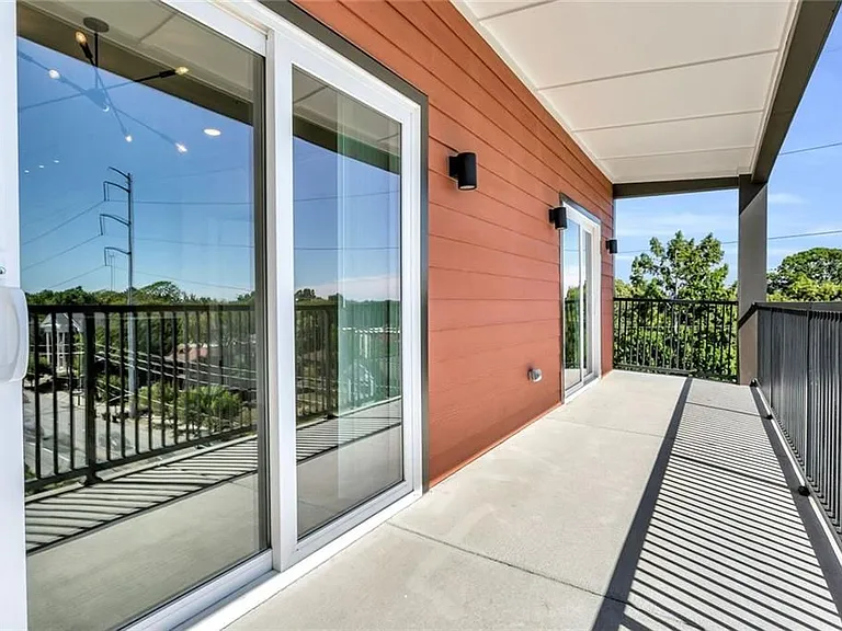 525 Parkway Dr #518 — Photo 23