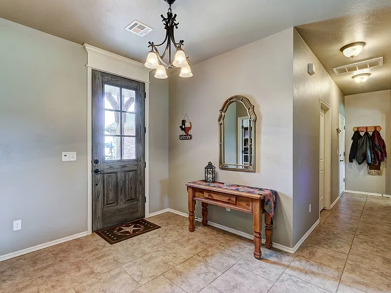 10625 Granada Dr — Photo 2