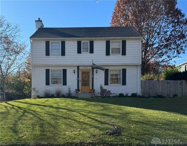 533 Acorn Dr, Oakwood, OH, 45419