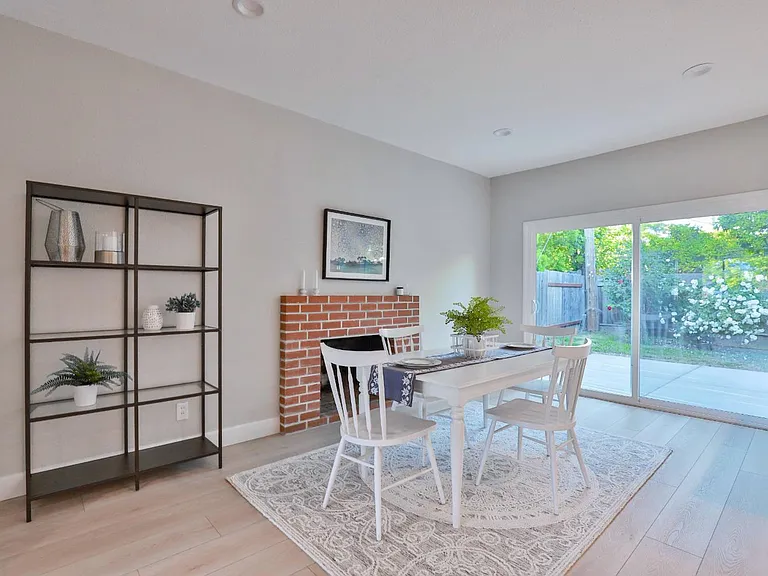 8257 Lake Forest Dr — Photo 9