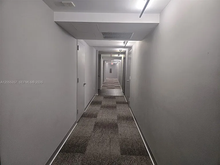 92 SW 3rd St #1808 — Photo 29