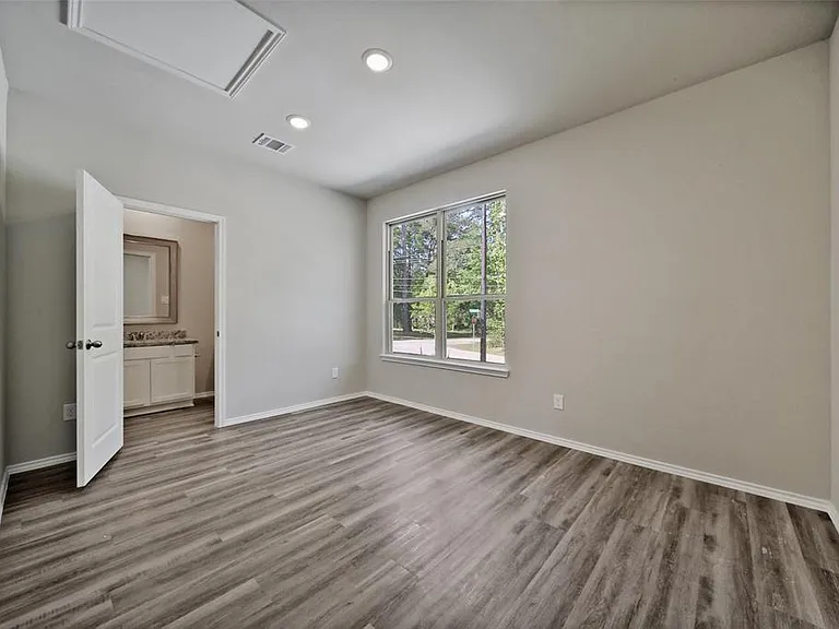 1307 Saint Lawrence River Rd — Photo 3