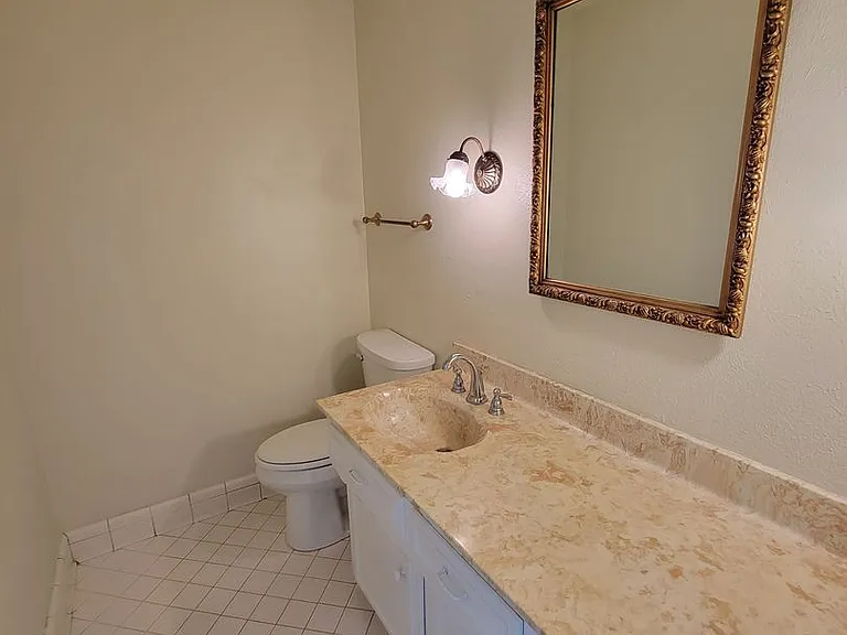 3803 Oak Ridge Dr — Photo 13