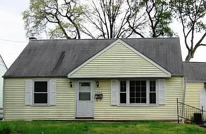 1342 Dixon Ave photo 1