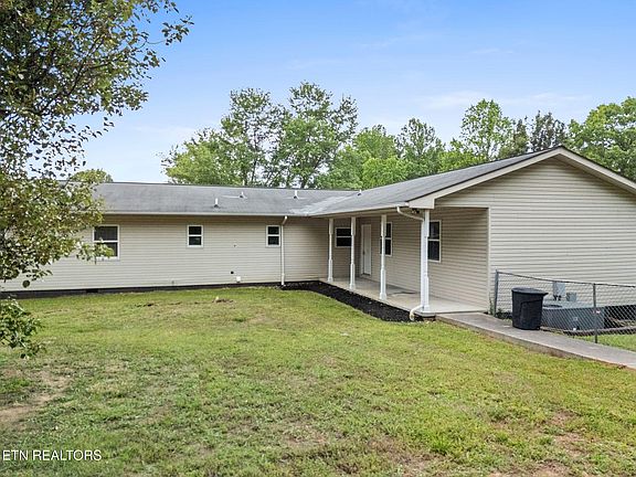 5th image of 604 Reed Dr