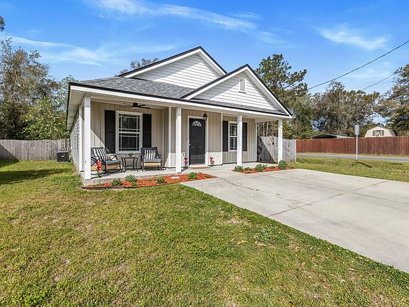 2nd image of 6 Ruby Ln