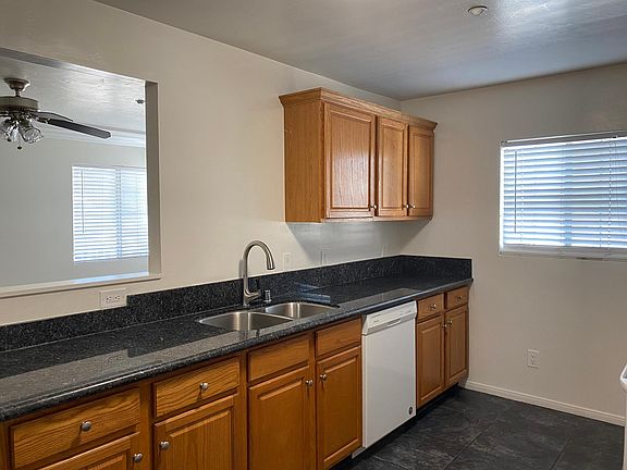 4th image of 8545-47 Winter Gardens Blvd