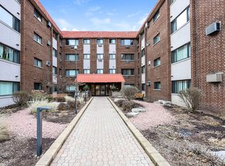 1919 S Wolf Rd #1-404, Hillside, IL 60162