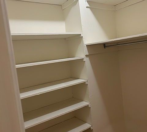 5th image of 1205 Lexington Ave APT 3B