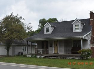 678 E South St, Crown Point, IN 46307