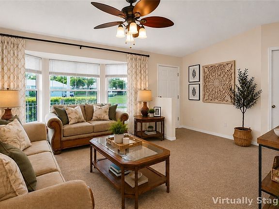 5th image of 934 Bermuda Ave