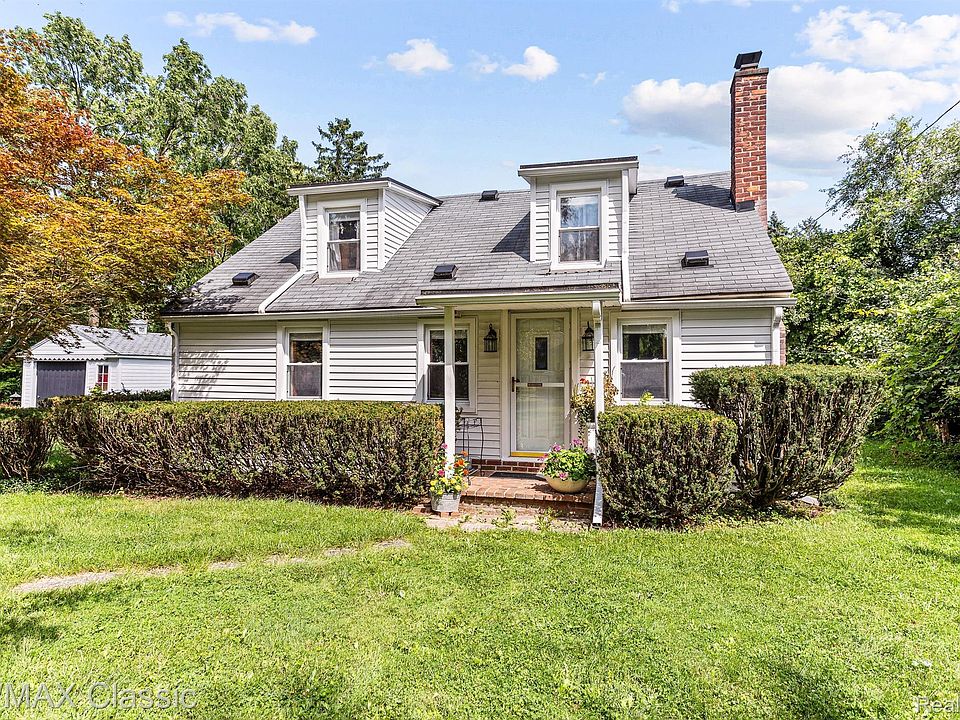 1st image of 29126 Greening St