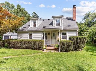 29126 Greening St, Farmington Hills, MI 48334